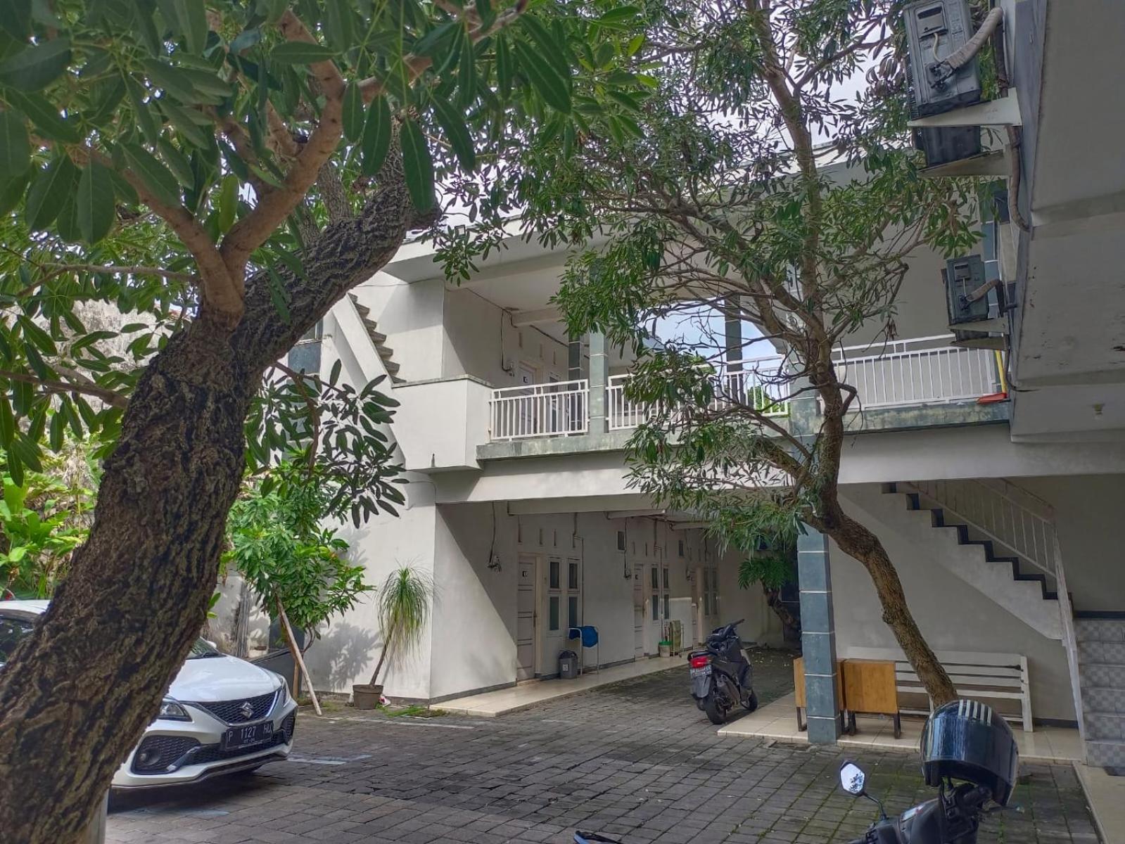 Oemah Jawa Guesthouse Jember Bagian luar foto
